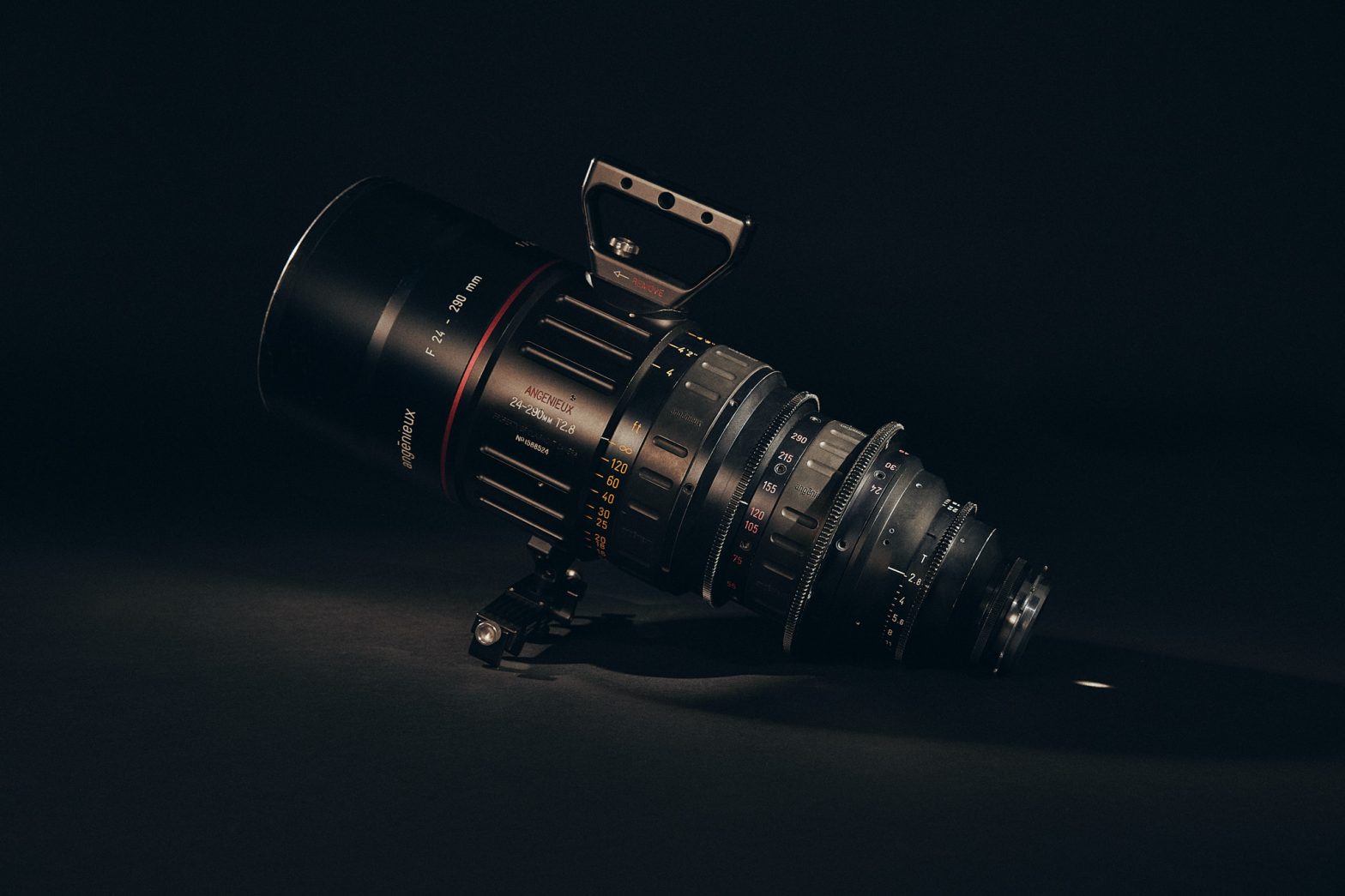 Zoom Angenieux 24-290