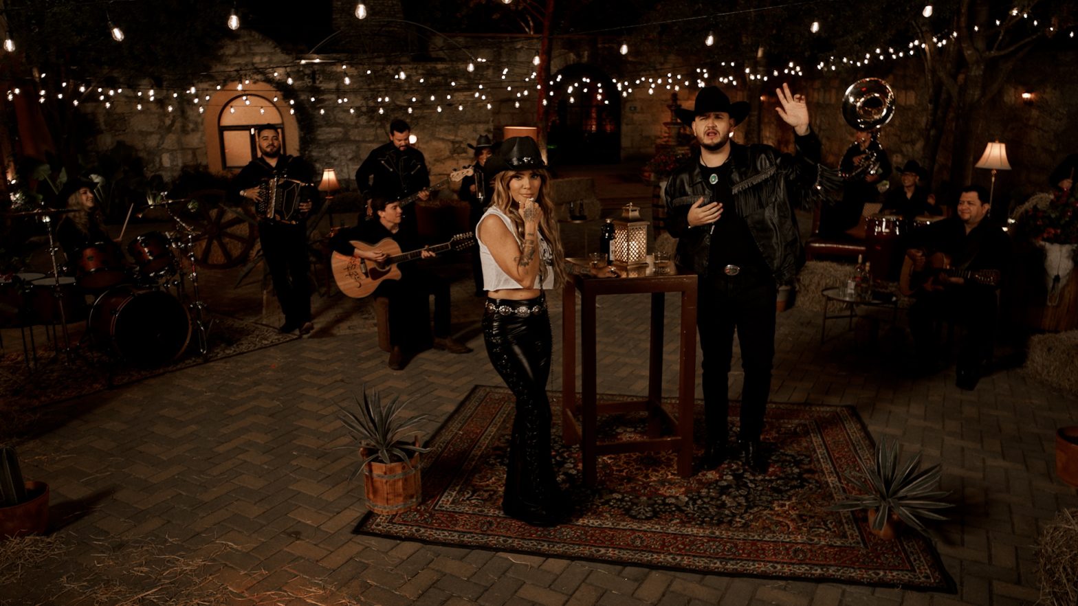 Kany García, Eden Muñoz - Llorar Por Ella